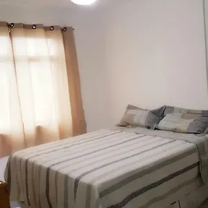 Apto A 3 Quadras Da Praia Do Forte Apartamento
